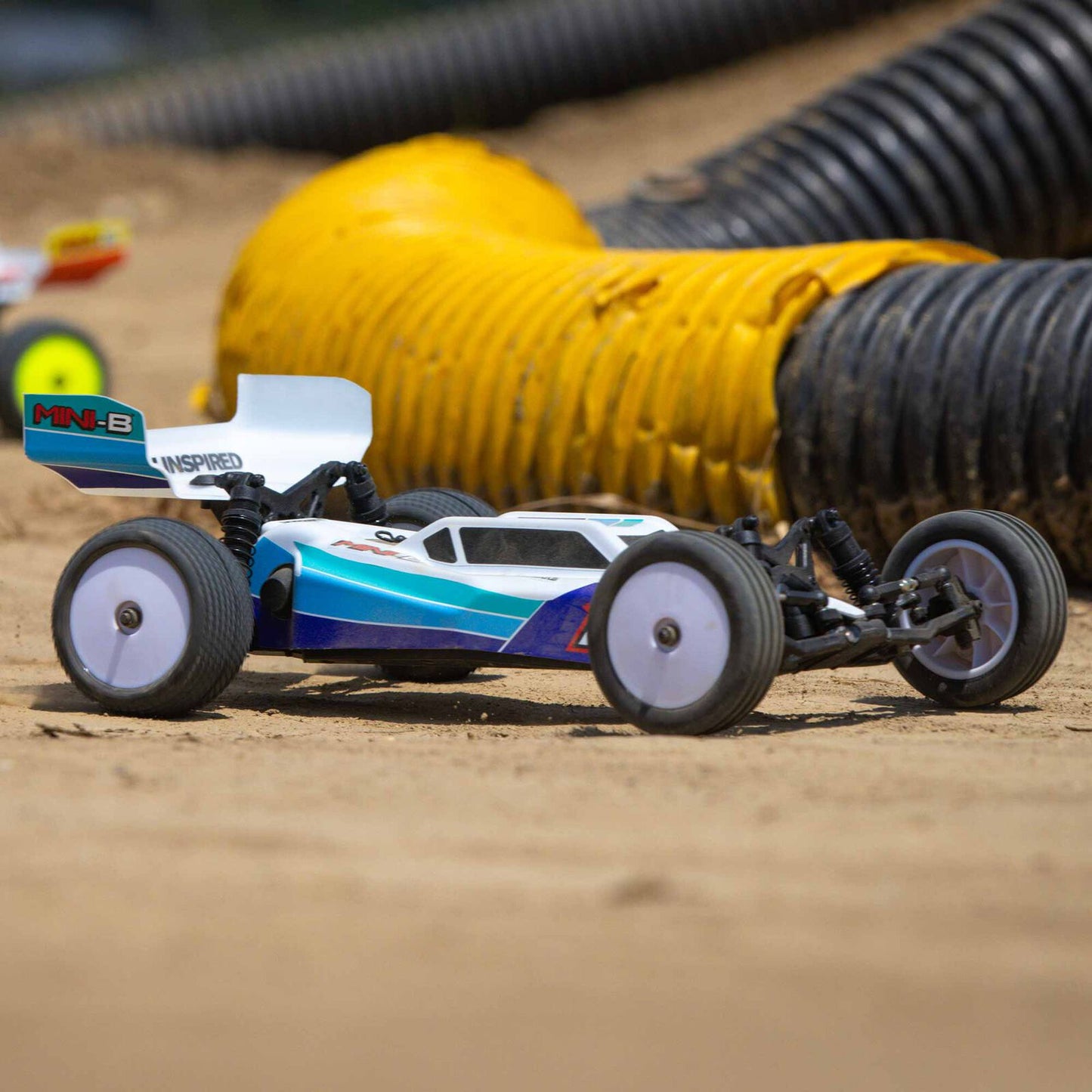 1/16 Mini-B 2WD Brushless Buggy RTR: Blue