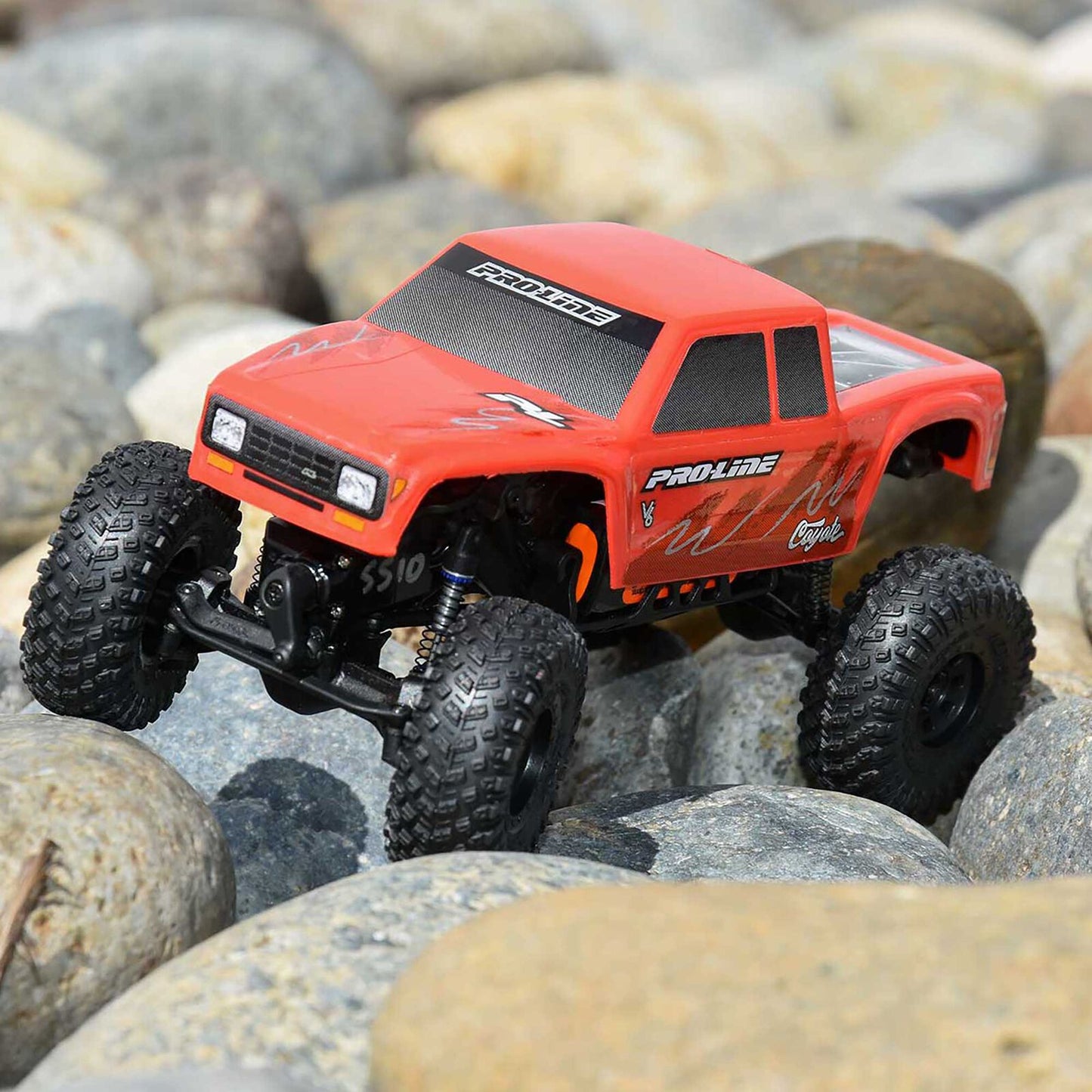 Body LE Precut/Painted Coyote High Perf Red Tear for Axial SCX30