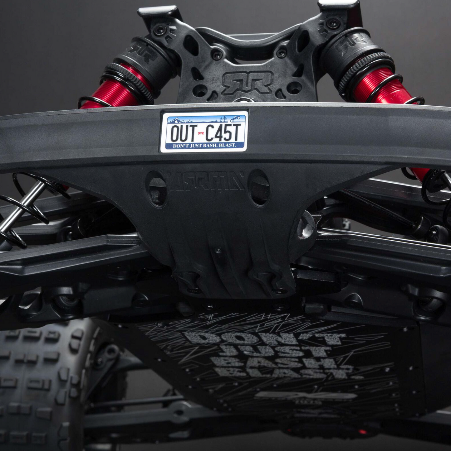 1/5 Outcast 4WD, EXtreme Bash Roller  (Requires battery & charger): Black: ARA5210