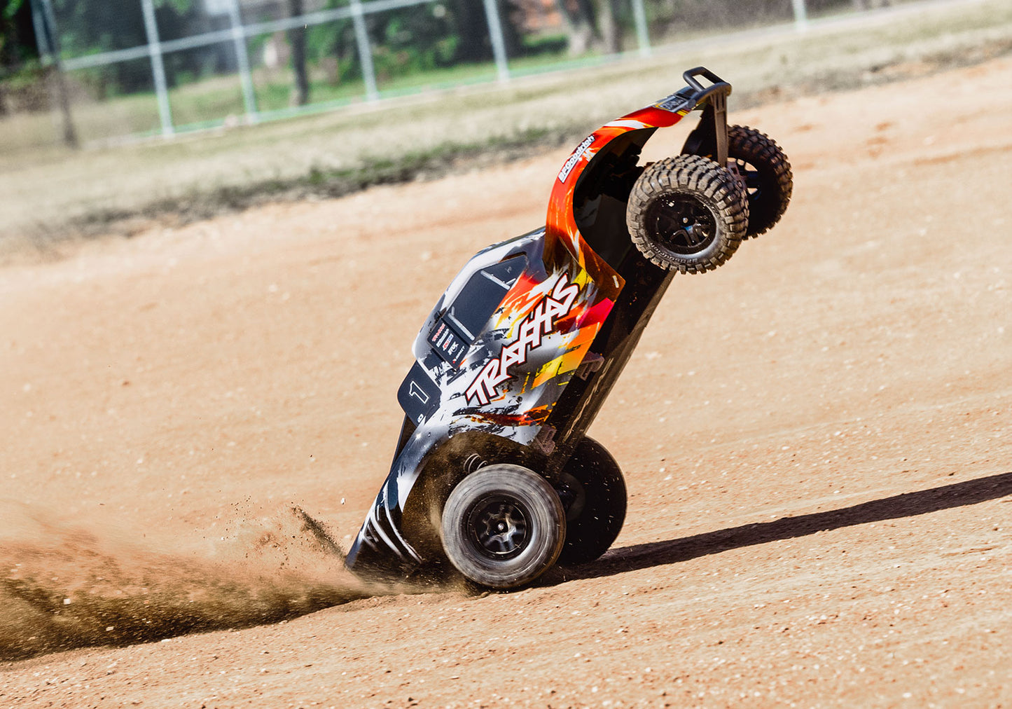 1/10 Slash 2WD VXL3s Brushless (Requires battery & charger): Red