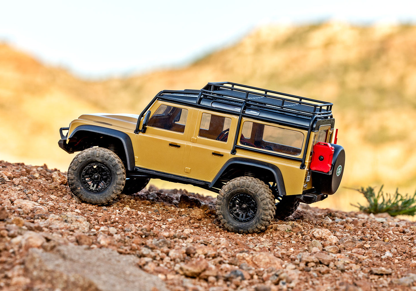 1/18 TRX-4M Land Rover® Defender®: Tan