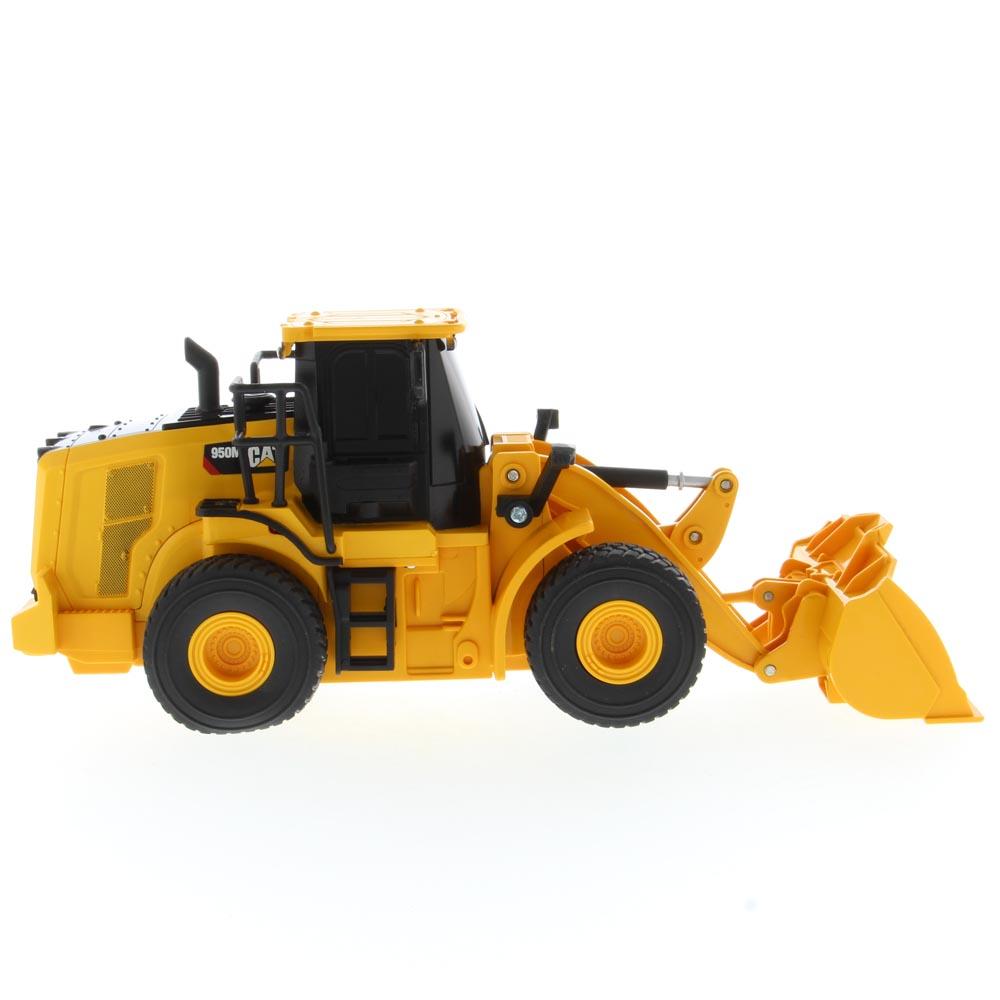 1:35 Caterpillar 950M Wheel Loader (requires batteries)