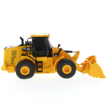 1:35 Caterpillar 950M Wheel Loader (requires batteries)