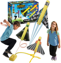Load image into Gallery viewer, Stomp Rocket Stunt Planes  Set (3 planes, stand, stomp pad)
