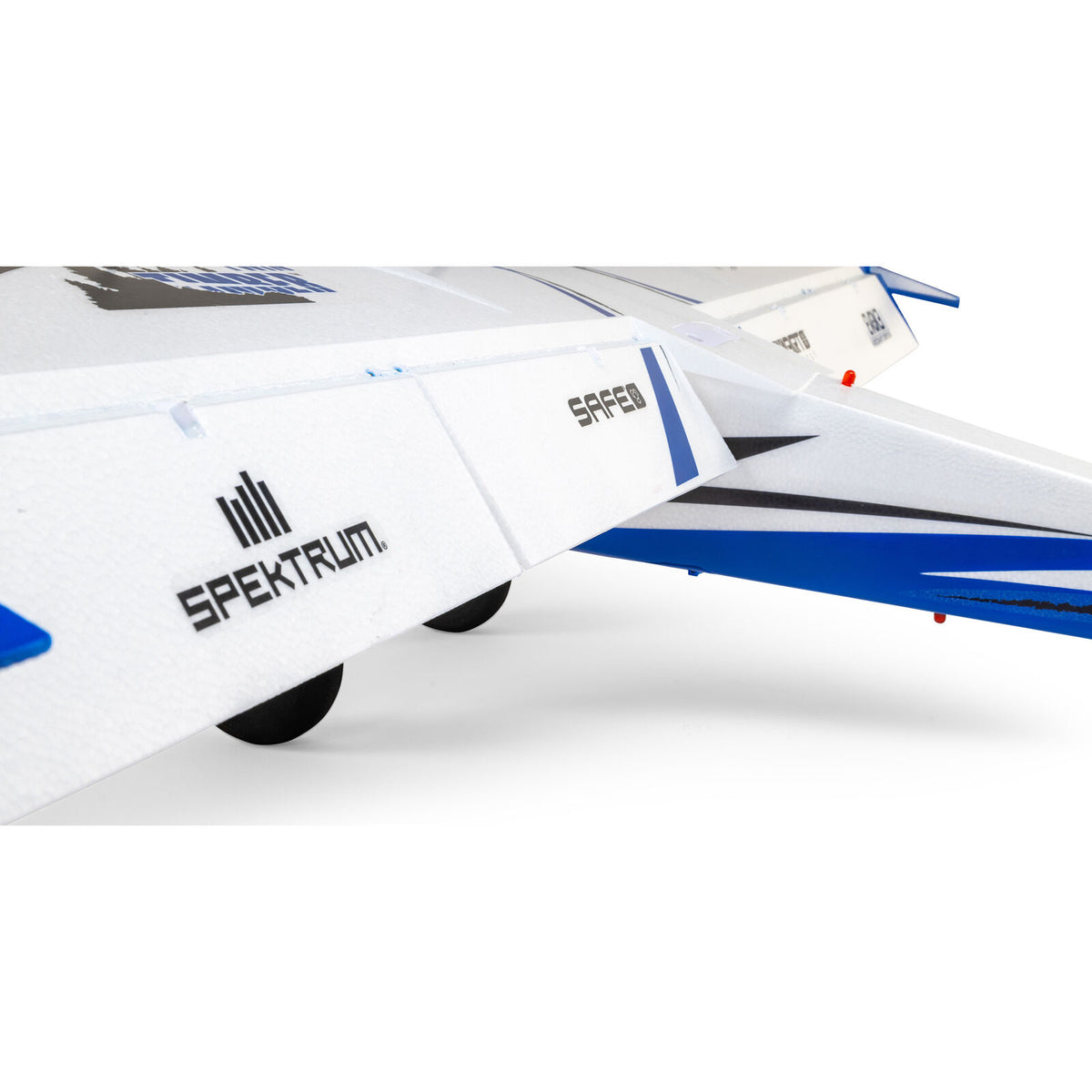 E-flite Twin Timber 1.6m BNF Basic with AS3X and SAFE Select (EFL23850)