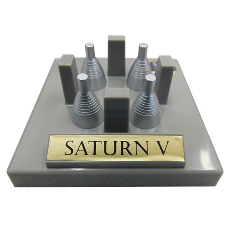 Estes Saturn V 1:200 Scale RTF with Stand (EST2160)