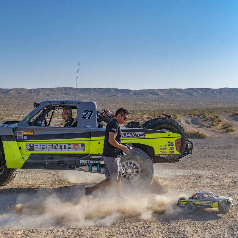 1/6 Super Baja Rey 2.0 4WD Brushless Desert Truck RTR: Brenthel