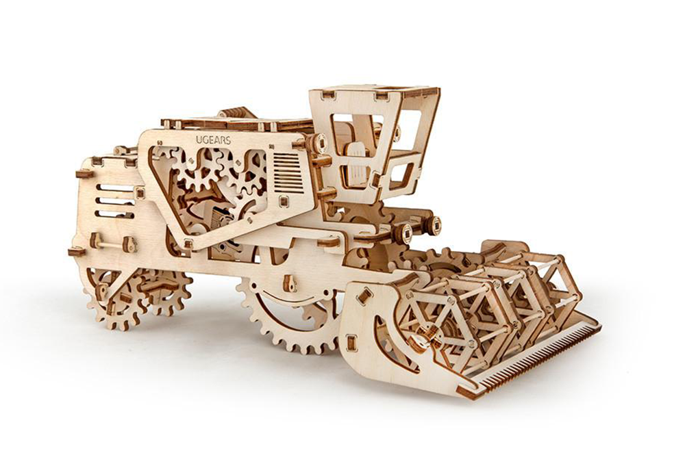 UGears Combine/Harvester Mechanical Wooden 3D Model (UTG0009)