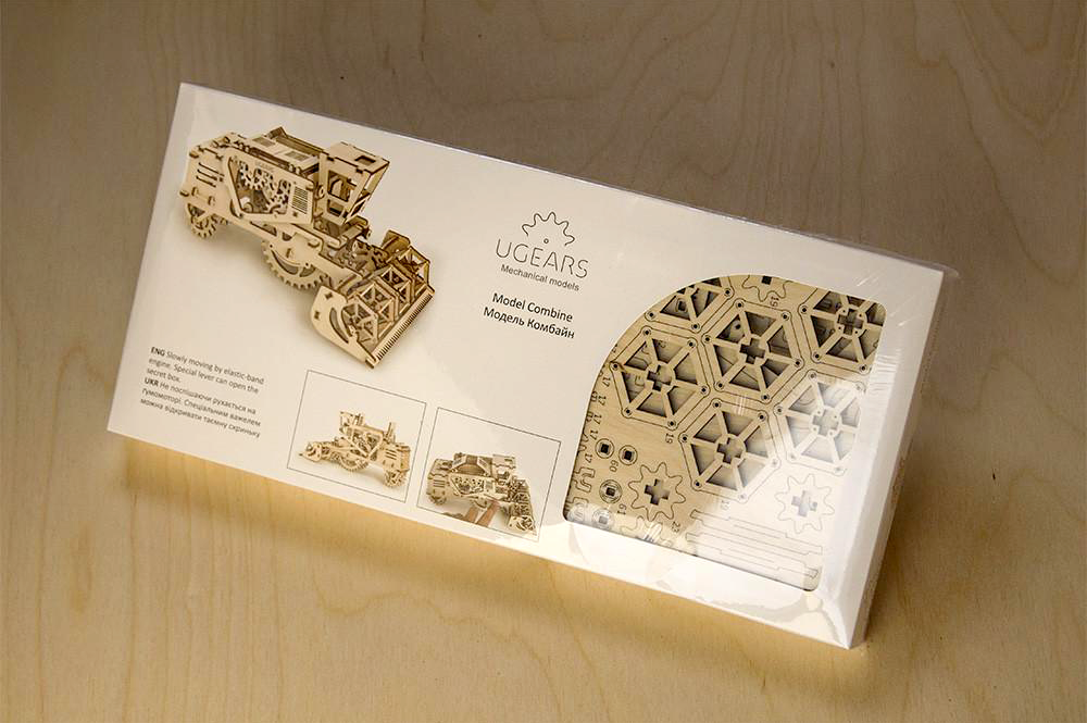 UGears Combine/Harvester Mechanical Wooden 3D Model (UTG0009)