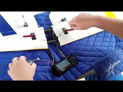 D980TW<br>32 Bit Monster Torque Titanium Gear Servo