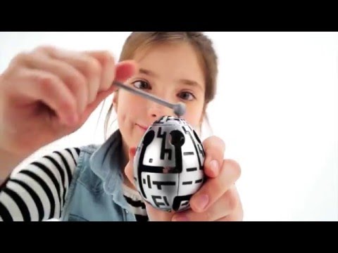 University Games Smart Egg Labyrinth Puzzle: Level 2, Frankeinstein (30791)
